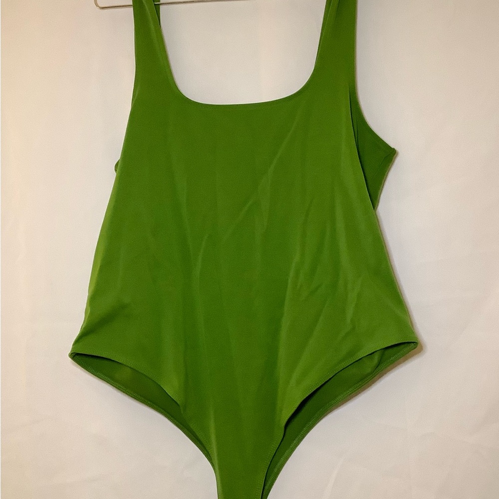 🔥Green One-Piece Bodysuit